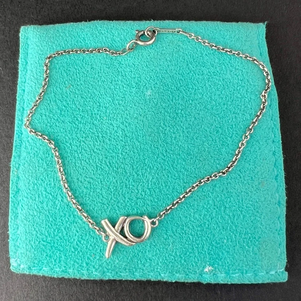 Tiffany & Co. Paloma Picasso Graffiti "XO" Bracelet – Sterling Silver - Picture 2 of 6